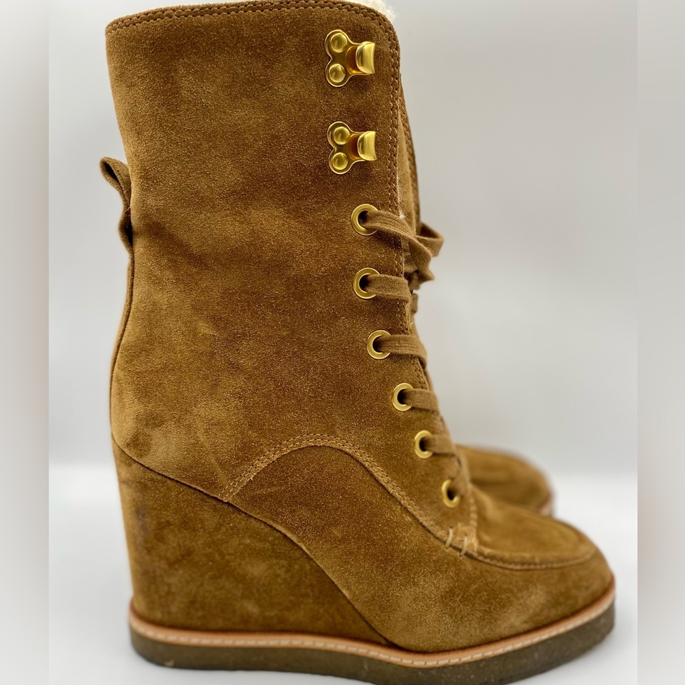 NWOB‎ VERONICA BEARD
Ananya Suede Shearling Wedge
Booties  Size 7.5